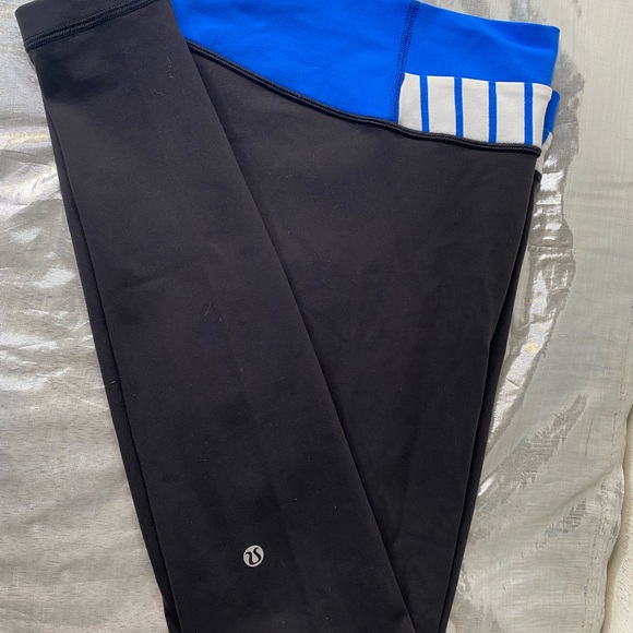 Lululemon leggings - Picture 3 of 5